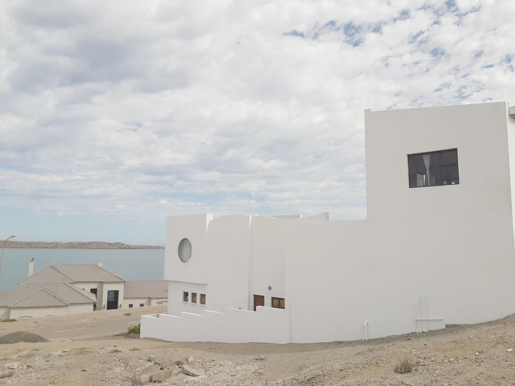 Shark Island Guesthouse Lüderitz Exterior foto